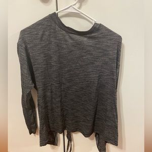 Lululemon lace up back long sleeve shirt, NWOT, Size 8